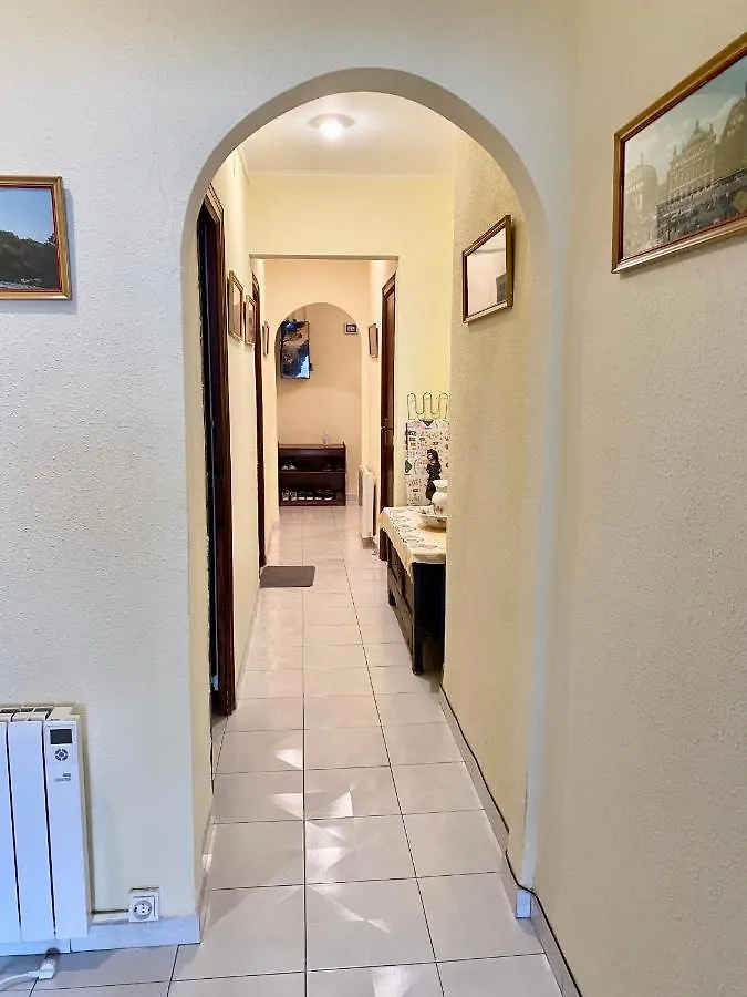Habitacion Barato En Piso Familiar Compartido El Centro De La Ciudad Cerca De La Estacion De Autobuses Tarragona İspanya